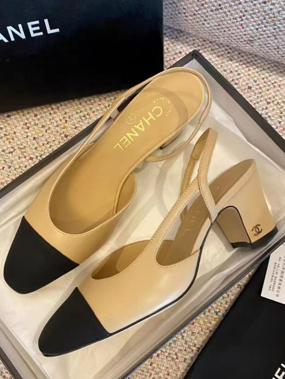 CHANEL Two-Tone Lambskin & Canvas Slingback Block Heel Pumps - Picture 5 of 9